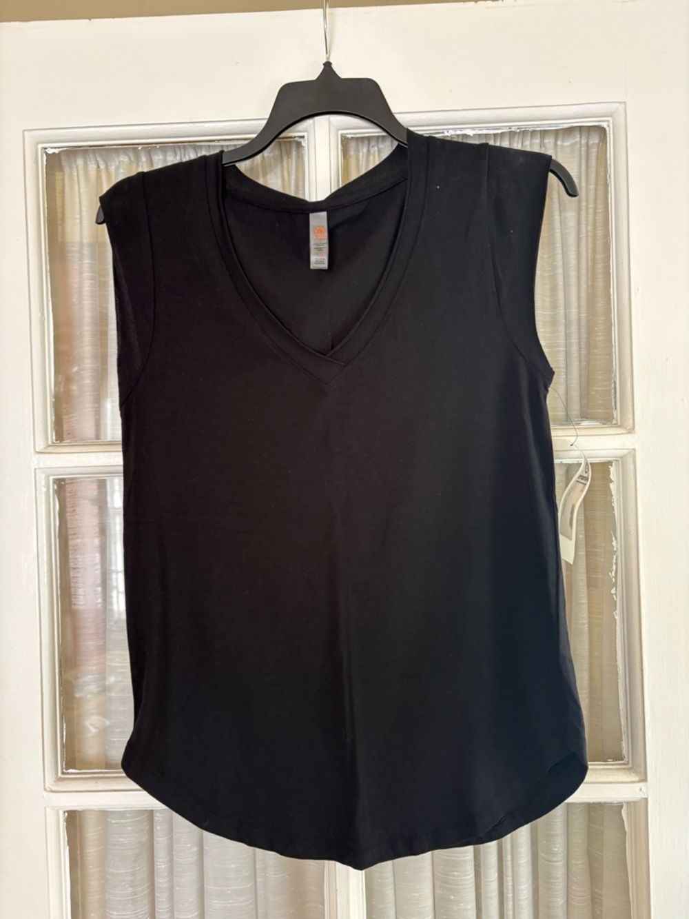 NWT Mono B Black Sleeveless Top Size M